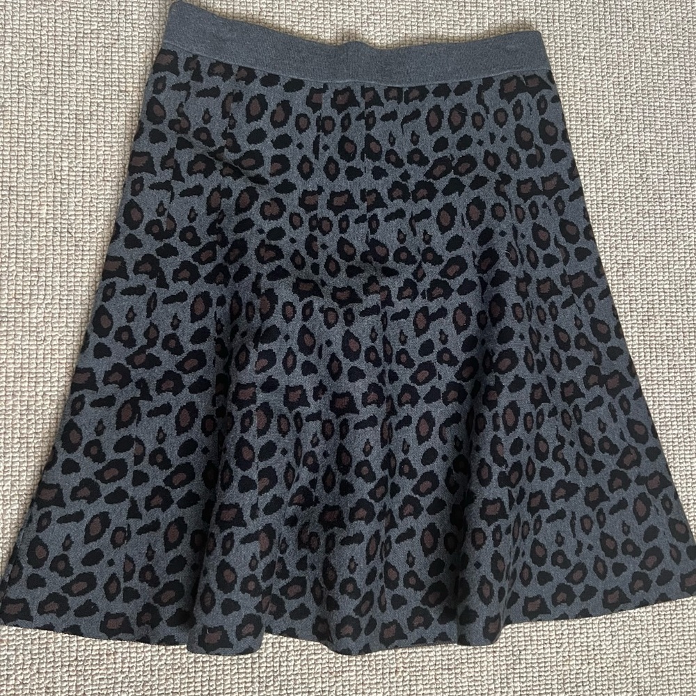 Ann Taylor knit leopard skater skirt